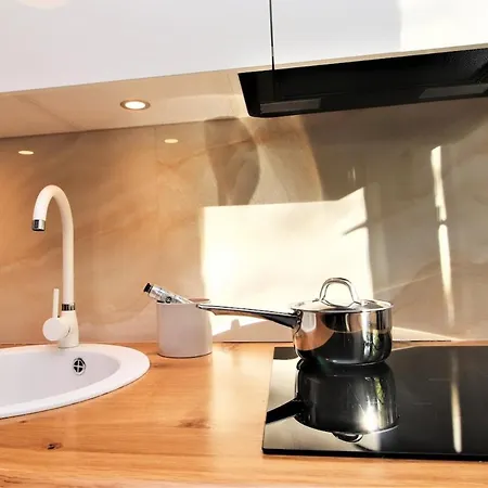 Apartment Self Check-in Spacious In A Quiet Area