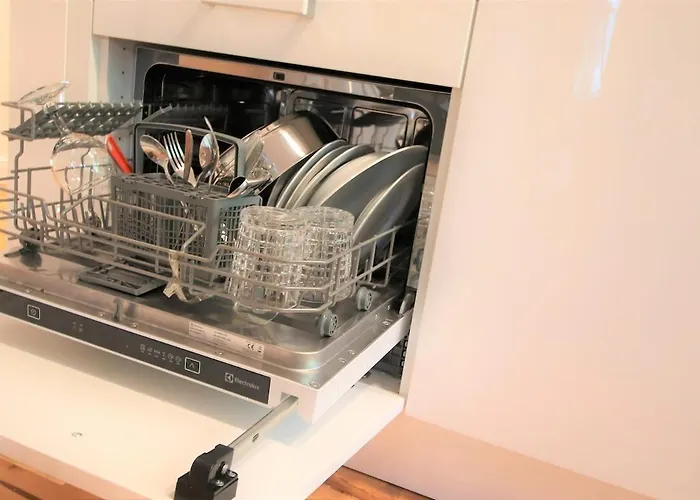 Self Check-in Spacious In A Quiet Area Riga